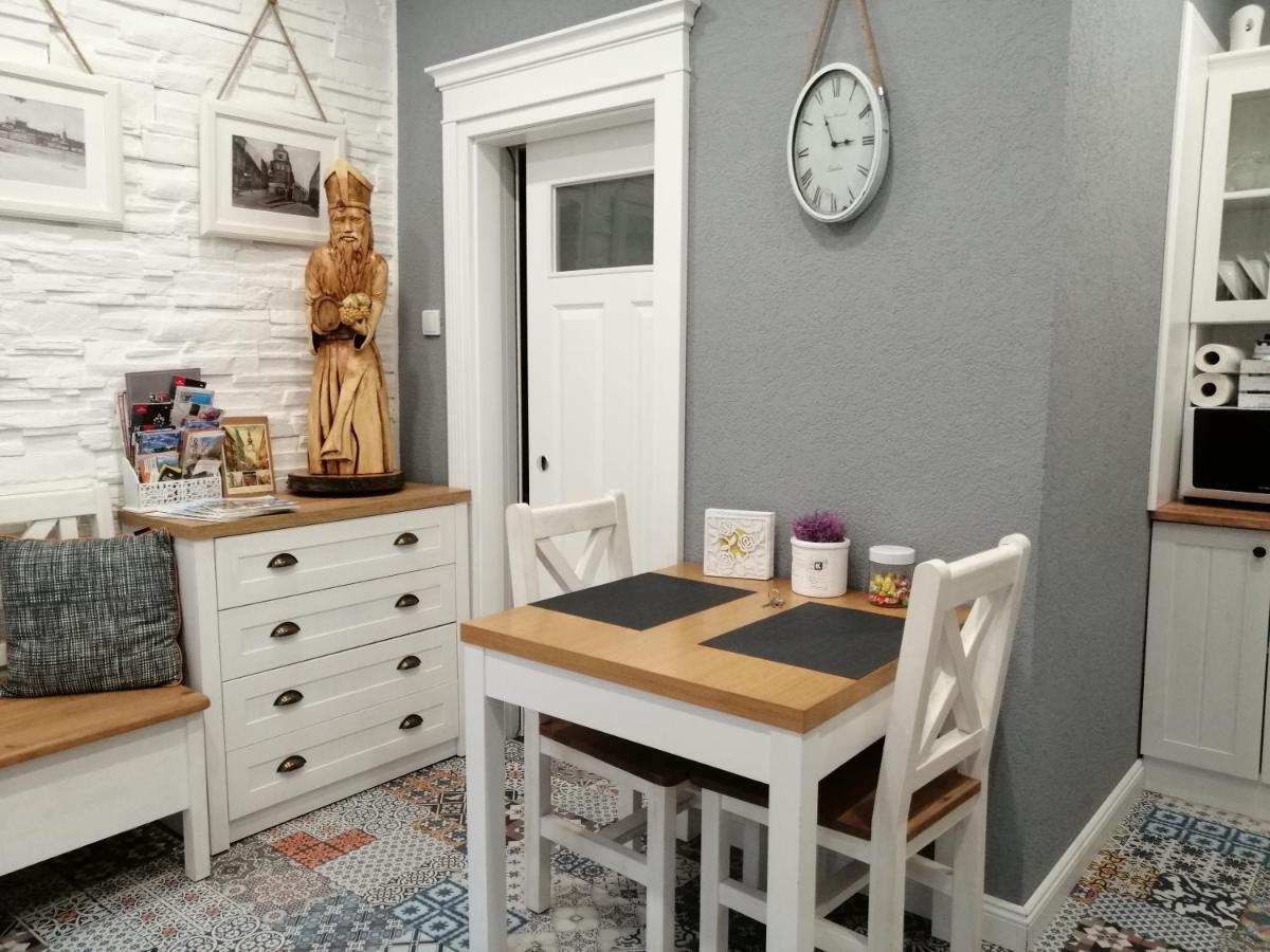 Apartman Sv. Urban 브라티슬라바 외부 사진